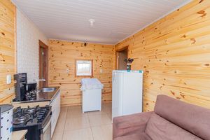 Image 4 - 887711