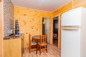 Image 15 - 887711
