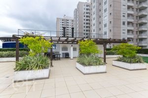 Image 22 - 887716