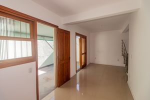 Image 11 - 887723