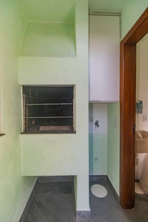 Image 43 - 887723