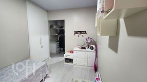 Image 13 - 887728