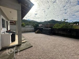 Image 15 - 887729