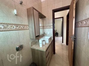 Image 8 - 887729