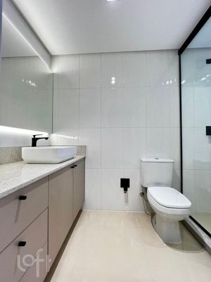 Image 11 - 887730