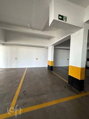 Image 13 - 887730
