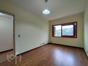 Image 18 - 887737