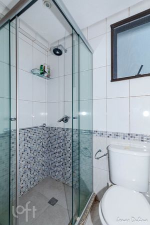 Image 36 - 887749