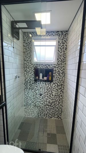 Image 15 - 887750