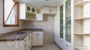 Image 8 - 887753