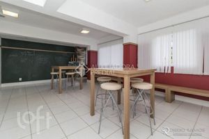 Image 37 - 887757