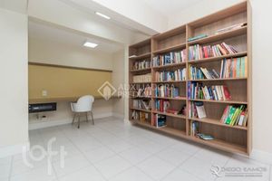 Image 35 - 887757