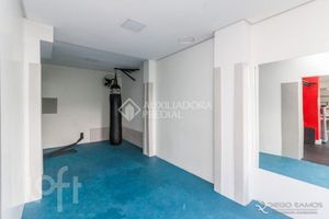Image 30 - 887757