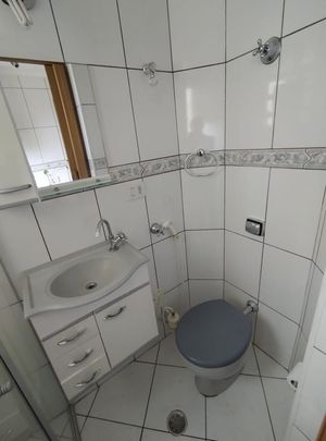 Image 8 - 887764