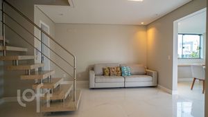 Image 4 - 887765