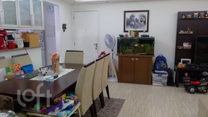 Image 1 - 887767