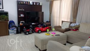 Image 23 - 887767