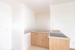 Image 9 - 887778