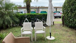 Image 8 - 887779