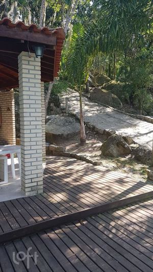 Image 29 - 887784