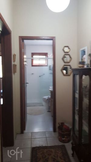 Image 7 - 887784