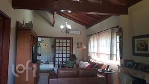 Image 5 - 887784