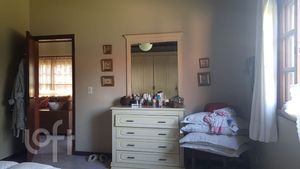 Image 4 - 887784