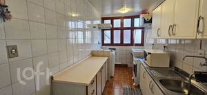 Image 13 - 887785