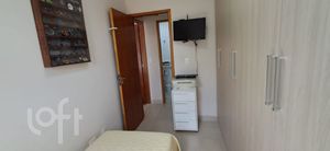 Image 8 - 887789