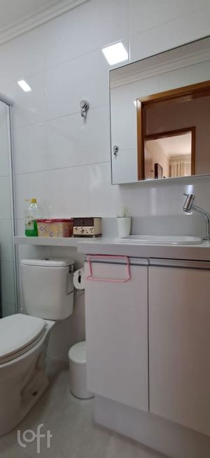 Image 10 - 887789