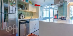 Image 3 - 887790