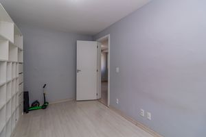 Image 10 - 887791