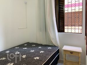 Image 11 - 887795