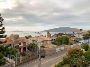 Image 31 - 887795