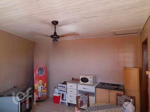 Image 7 - 887796