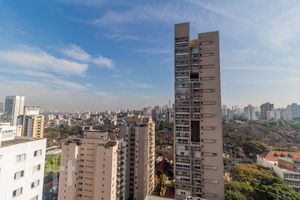 Image 21 - 887797