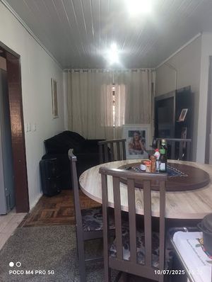 Image 7 - 887798