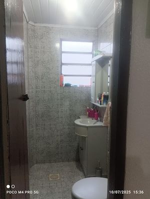 Image 17 - 887798