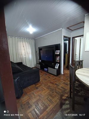 Image 18 - 887798