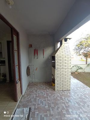 Image 11 - 887798