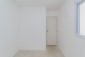 Image 19 - 887800