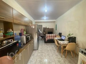 Image 4 - 887803