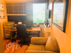 Image 3 - 887804