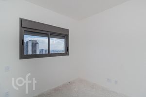 Image 38 - 887806
