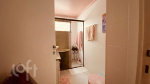 Image 10 - 887818