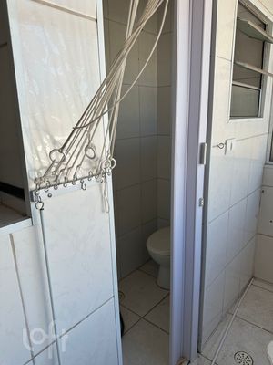 Image 9 - 887828