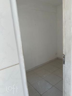 Image 11 - 887828
