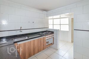 Image 17 - 887828