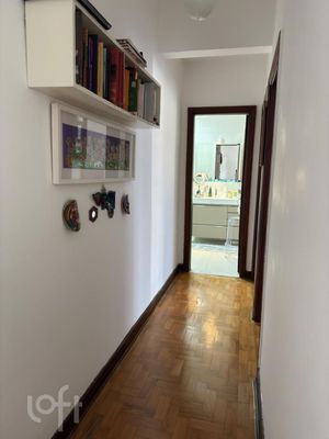 Image 10 - 887833