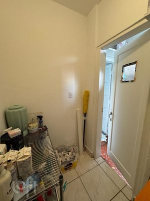 Image 7 - 887833
